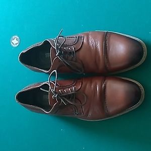 Mens 10.5 M dress shoes